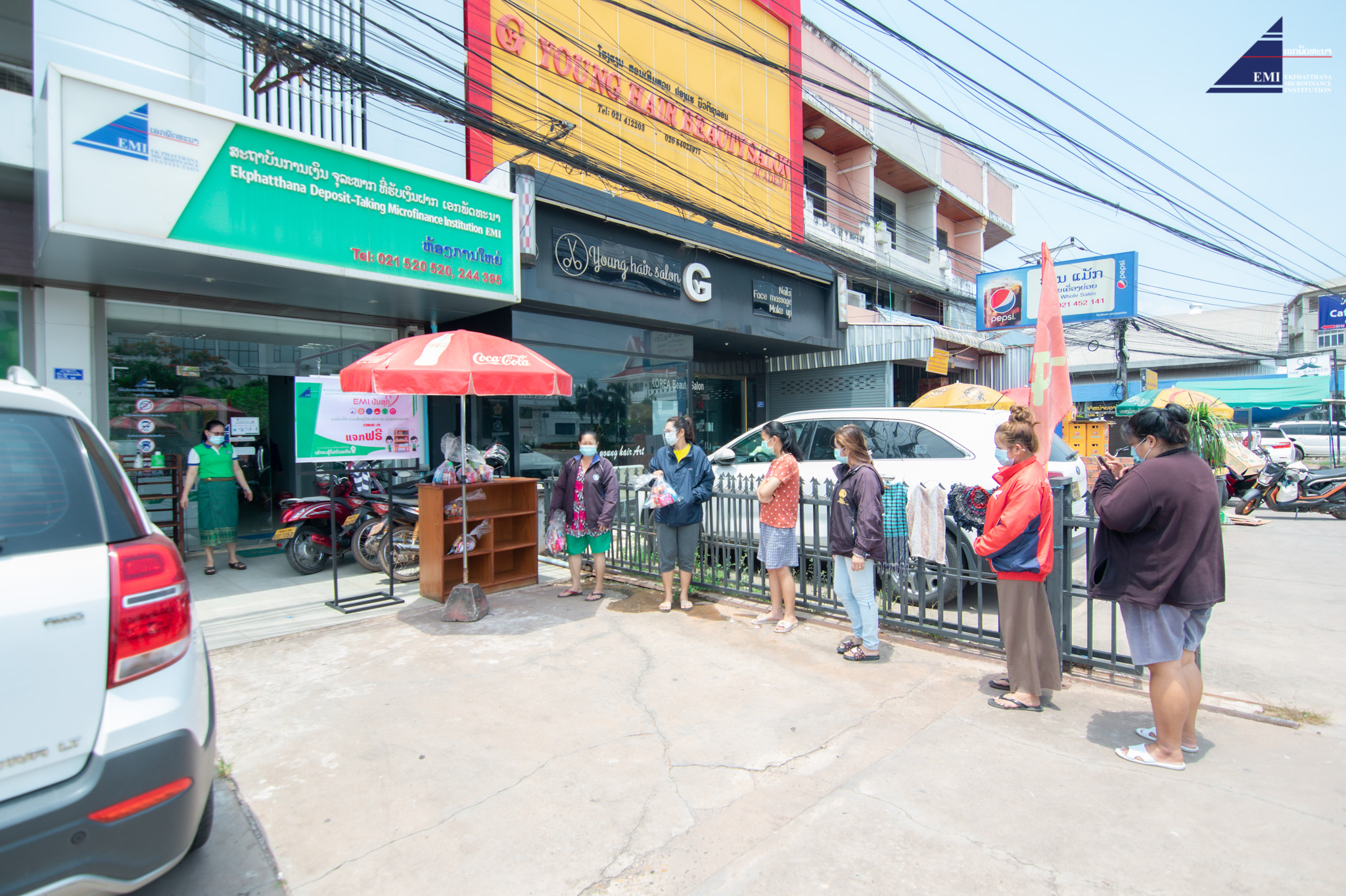 ສກຈຮ ເອກພັດທະນາ ແບ່ງປັນນໍ້າໃຈປະກອບສ່ວນຊ່ວຍເຫຼືອສັງຄົມ ໄລຍະໂຄວິດ-19.