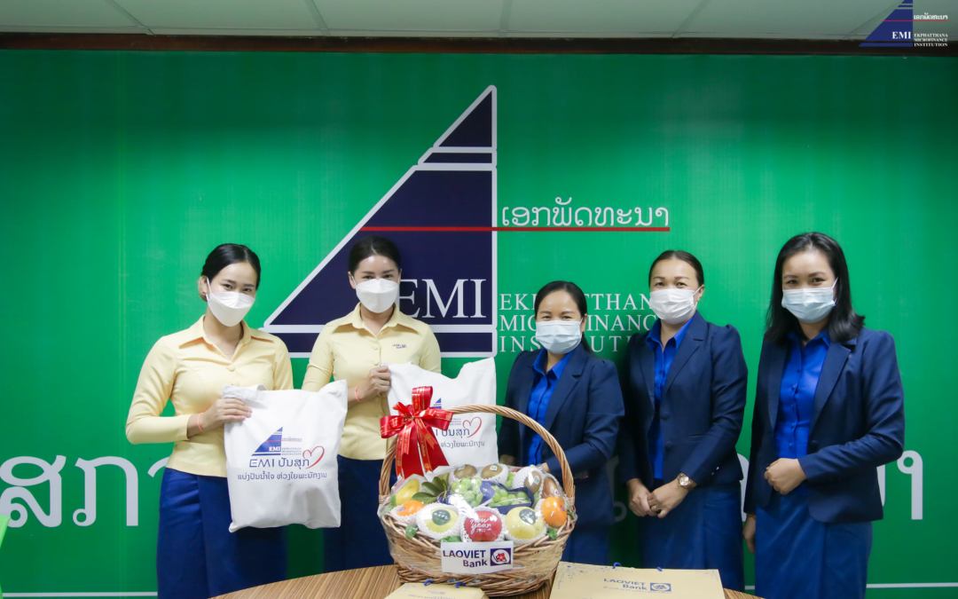 LaoVietBank ອວຍພອນ ສກຈຮ ເອກພັດທະນາ ເນື່ອງໃນໂອກາດປີໃໝ່ສາກົນ.