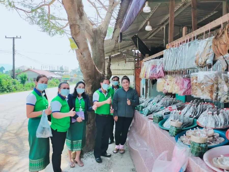ສກຈຮ ເອກພັດທະນາ ຢ້ຽມຢາມທຸລະກິດລູກຄ້າໜ່ວຍບໍລິການເມືອງວັງວຽງ